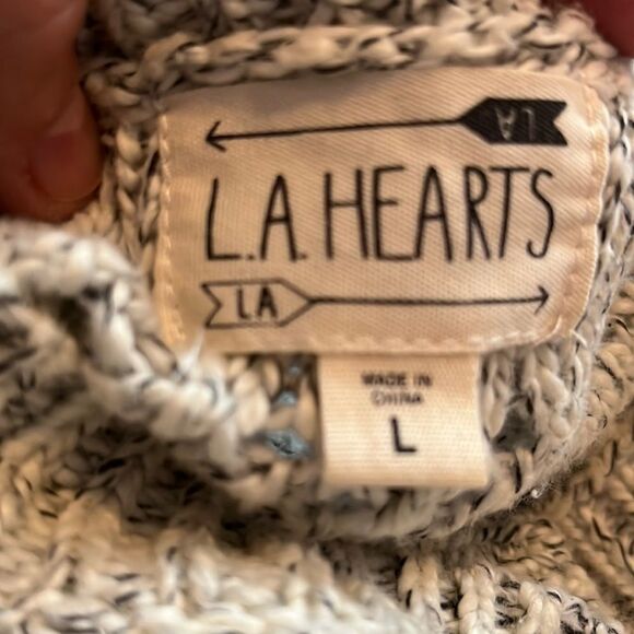 L.a. Hearts Open Weave Sweater - Picture 14 of 15